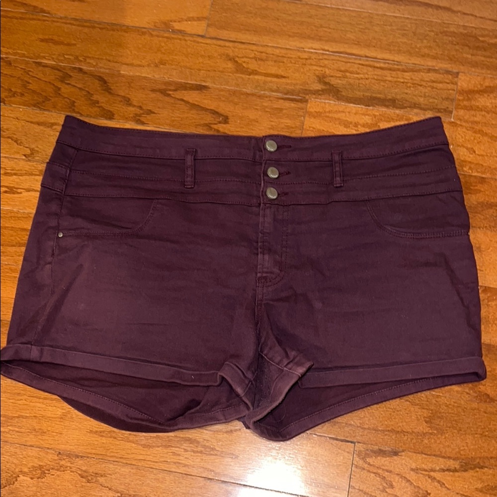 Refuge Women's Burgundy High Waisted Shorts Size 18